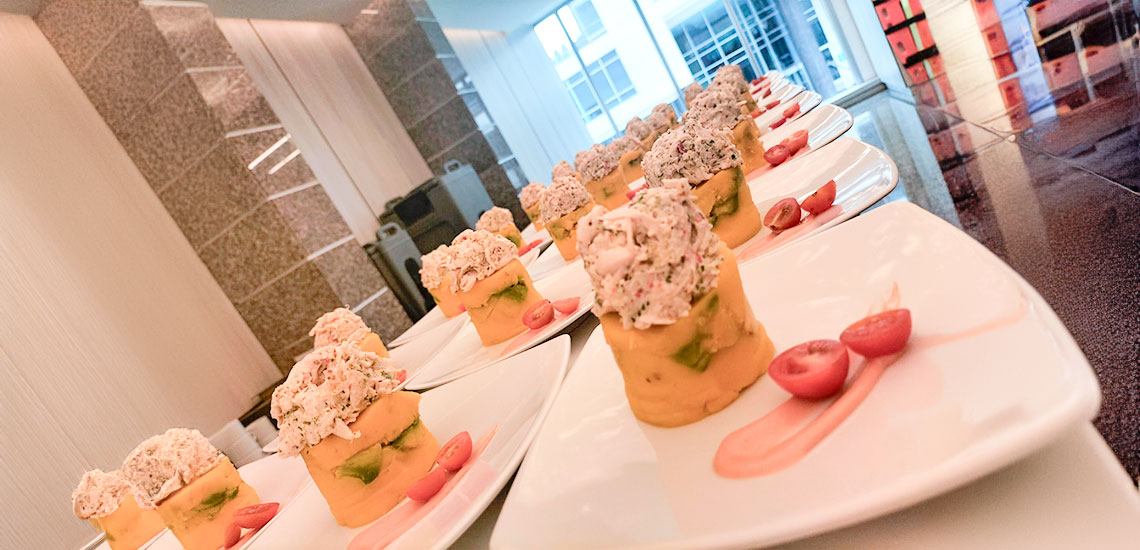 Eventos empresariales con Yanuba: catering y menús corporativos