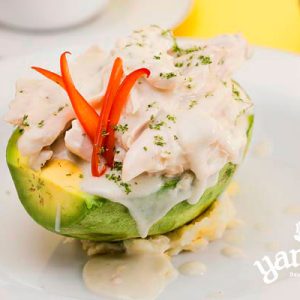 Aguacate Yanuba con pollo
