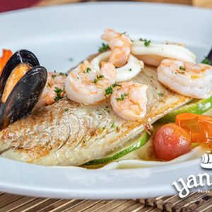 Tilapia con frutos del mar