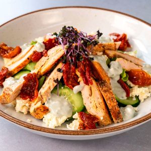 Ensalada de pollo Cajún